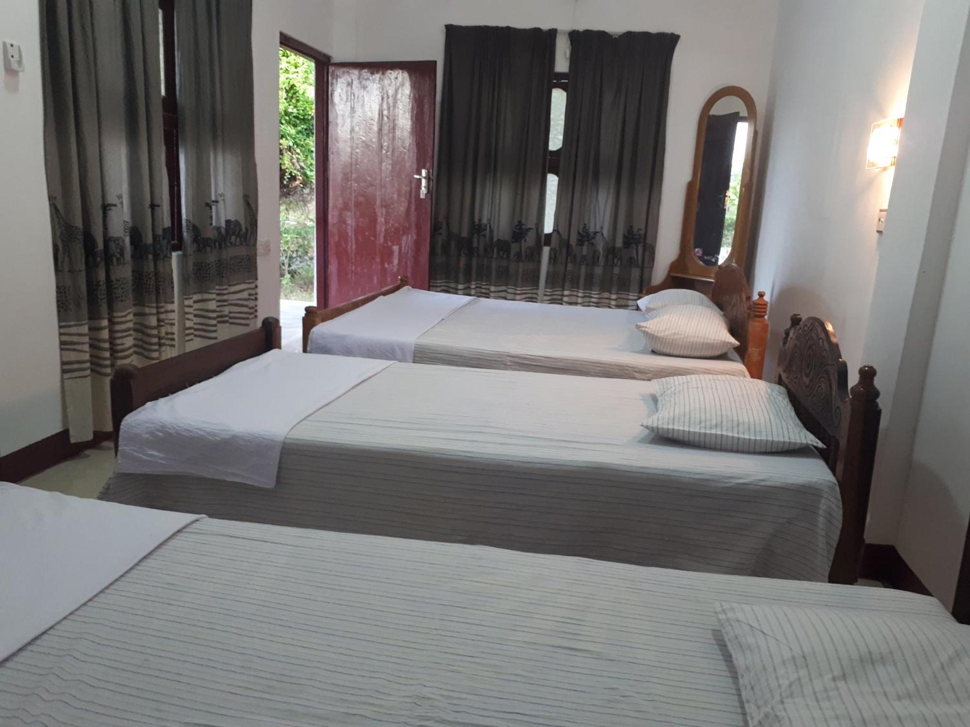 Passikudah Ahsram Accommodations מראה חיצוני תמונה